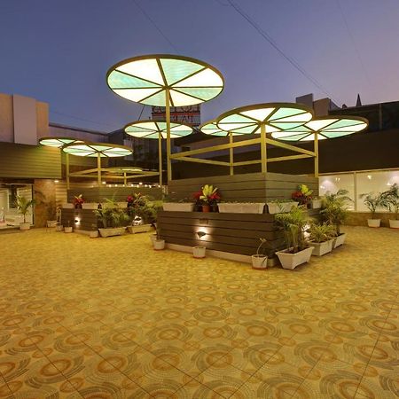 Hotel The Lotus Park Ahmedabad Esterno foto